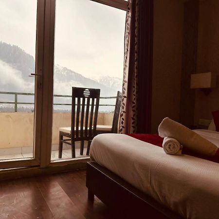 Hotel Royal Residency Manāli Eksteriør billede