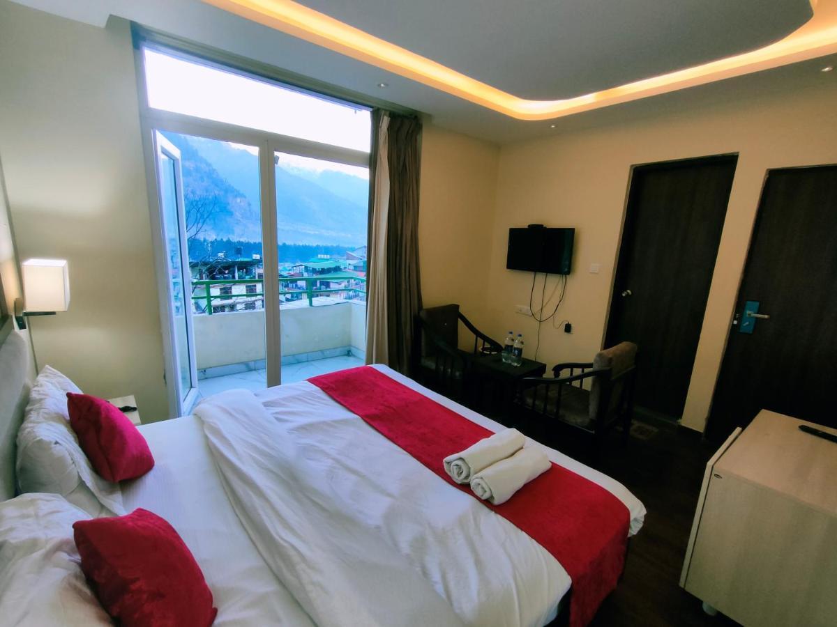 Hotel Royal Residency Manāli Eksteriør billede
