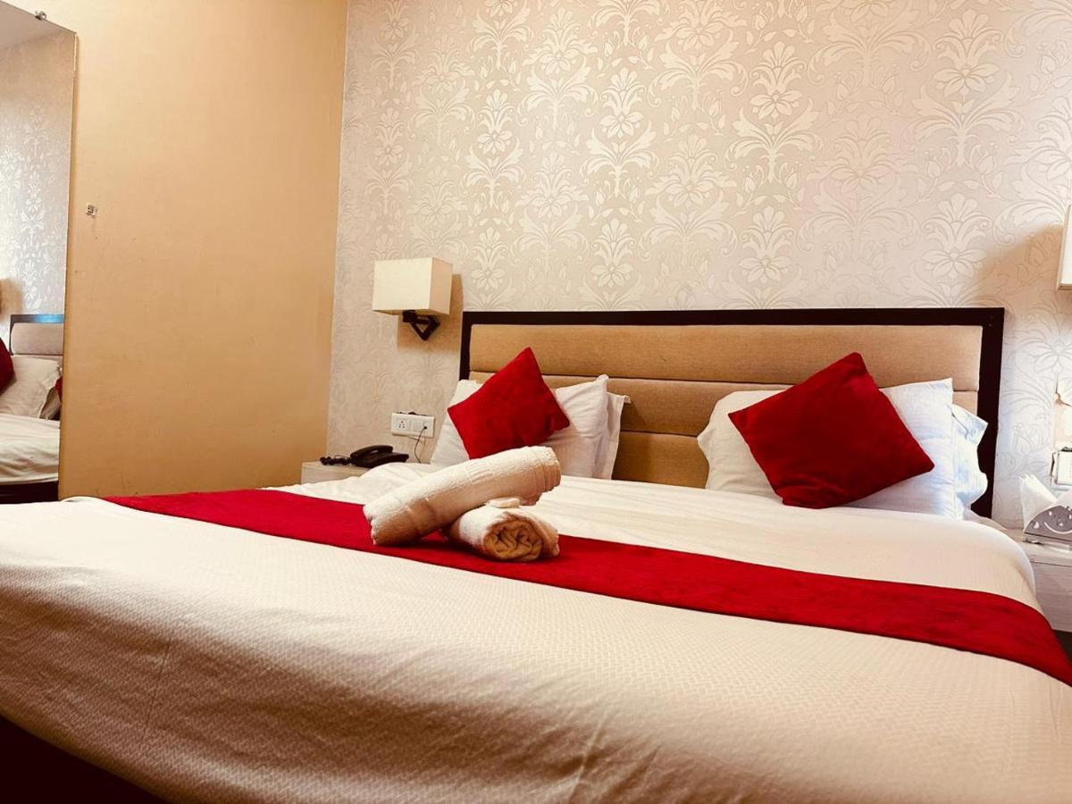 Hotel Royal Residency Manāli Eksteriør billede